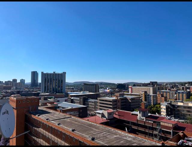 2 BEDROOM APARTMENT FOR SALE IN SUNNYSIDE